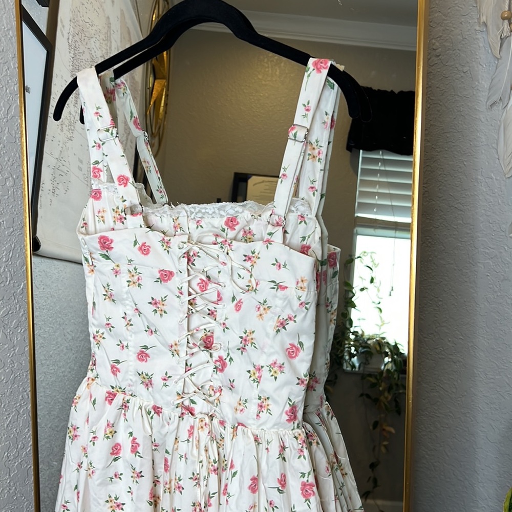 HOUSE OF CB 'Tatiana' Rose Print Midi Sundress NWOT - Picture 12 of 13